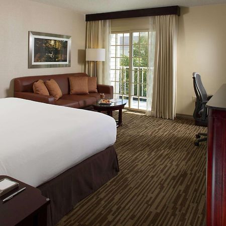 Doubletree By Hilton Raleigh Durham Airport At Research Triangle Park Hotel Kültér fotó